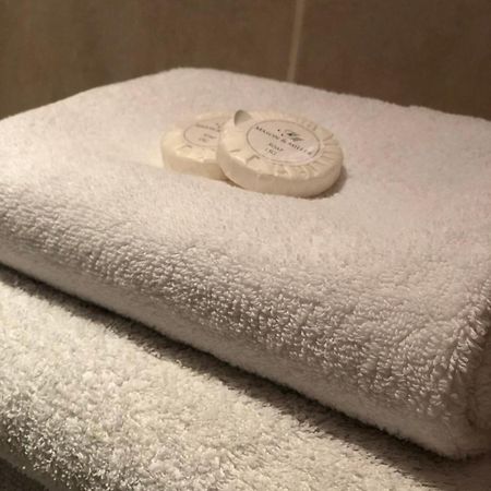 The Angerstein Hotel London Bagian luar foto