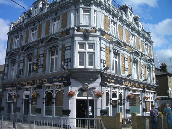 The Angerstein Hotel London Bagian luar foto