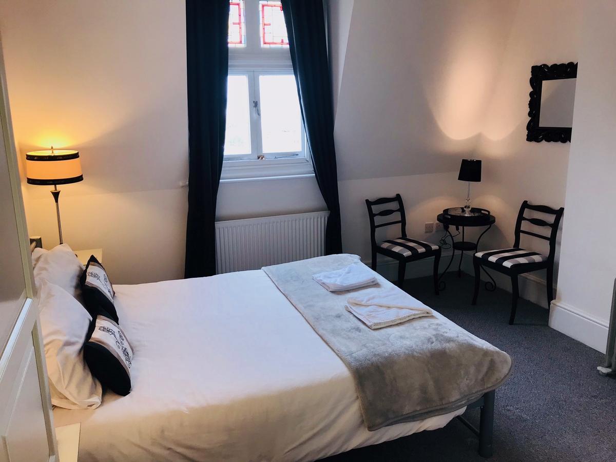 The Angerstein Hotel London Bagian luar foto